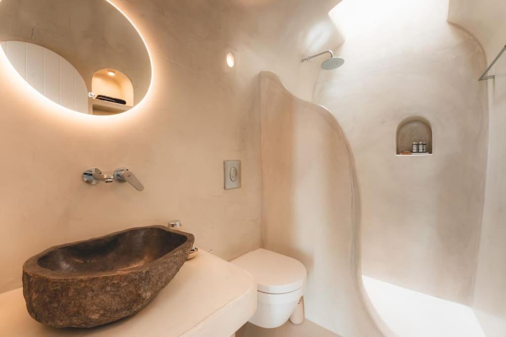 Вилла Akri Santorini With Heated Jacuzzi Emporio  Экстерьер фото