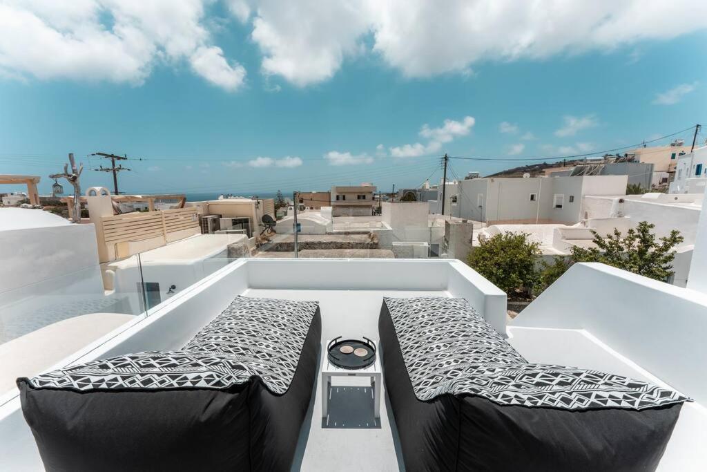 Вилла Akri Santorini With Heated Jacuzzi Emporio  Экстерьер фото