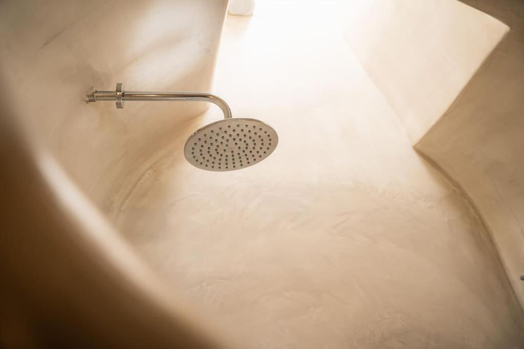 Вилла Akri Santorini With Heated Jacuzzi Emporio  Экстерьер фото